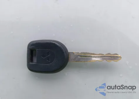 2000 Mitsubishi Eclipse Gs z USA, uszkodzony, nr VIN 4A3AC44G1YE068507